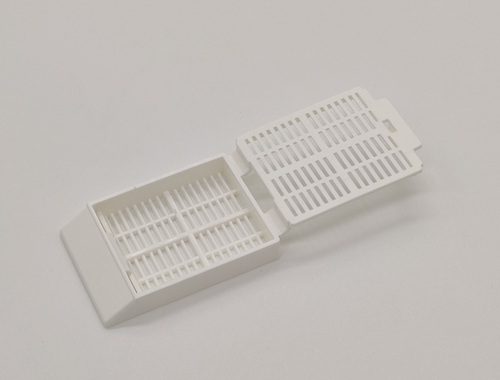 plastic biopsy tissue cassettes with detachable lid 30 angled face large writing area white 